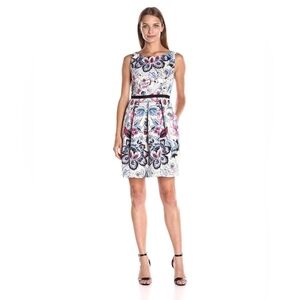 Adrianna Papell Boat Neck Sleeveless Pleat Multi Print Ottoman Dress(AP1D100197)